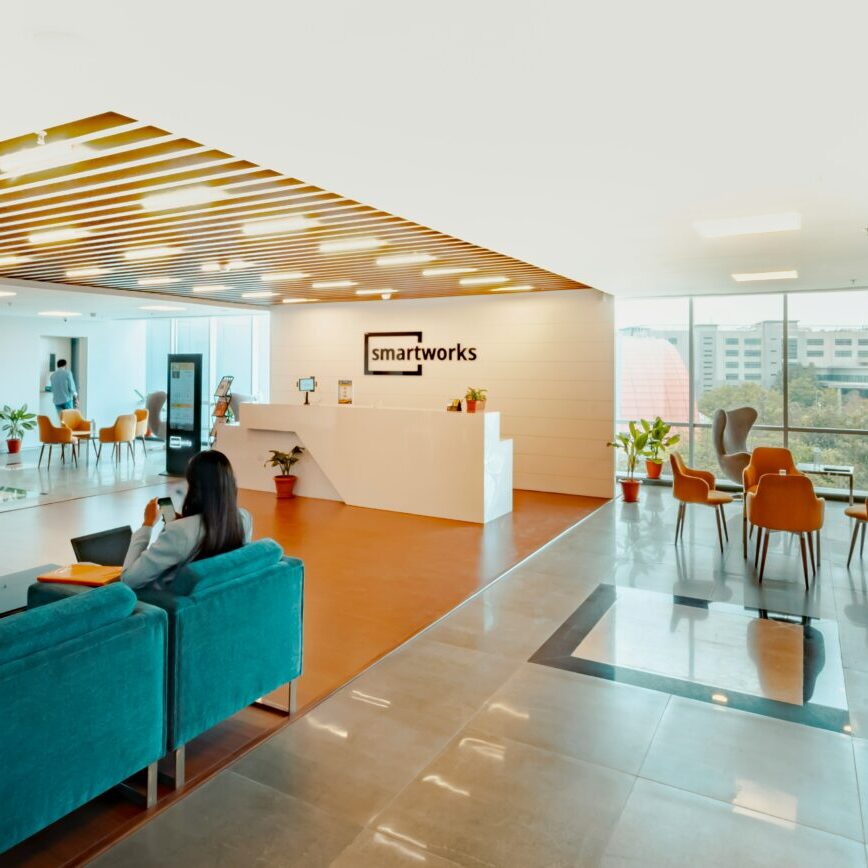 smartworks-coworking-E7Tzh2TTS6c-unsplash